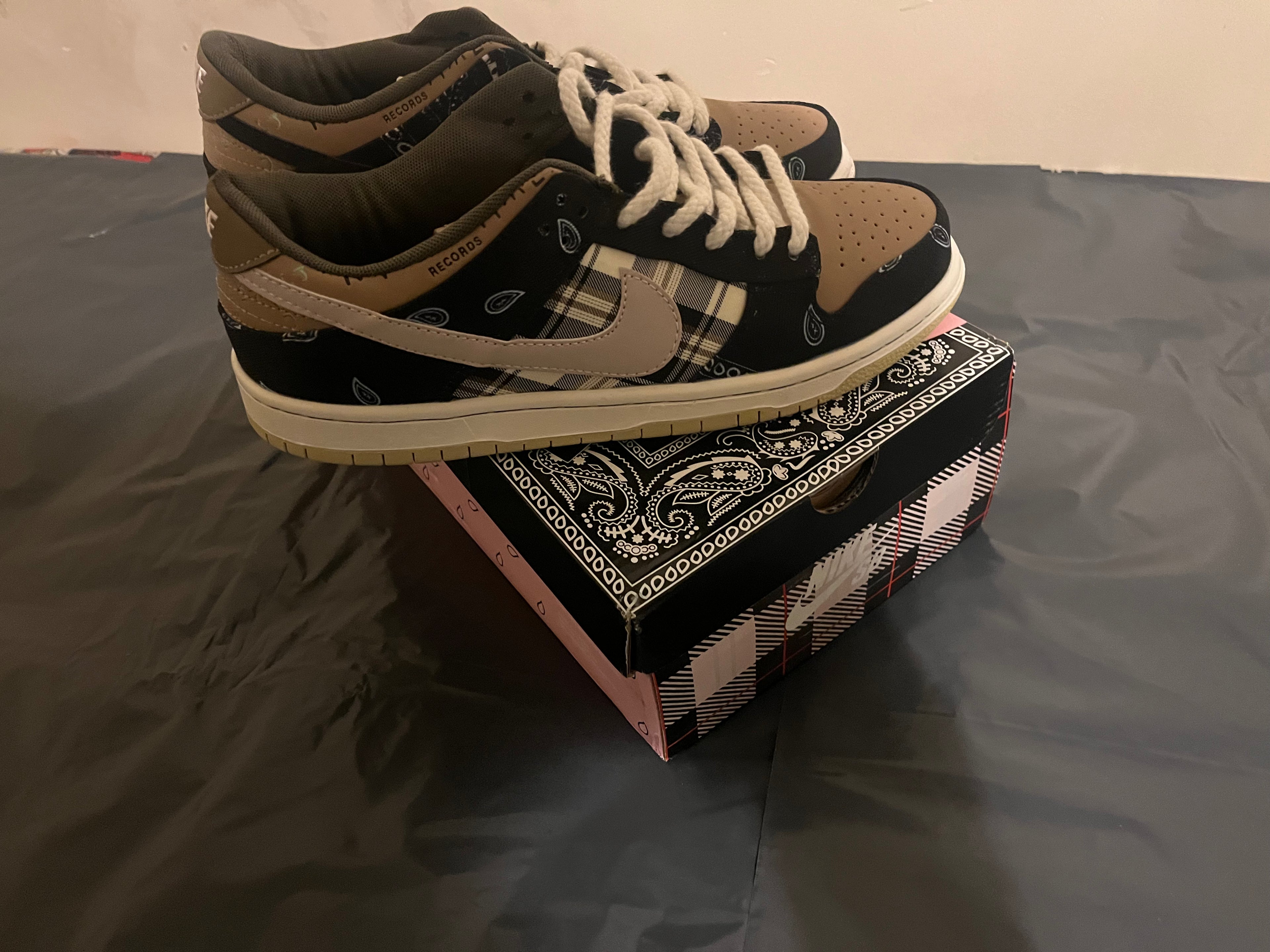Footwear with box